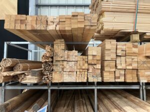 Moulure et tasseau en déstockage – Image 2