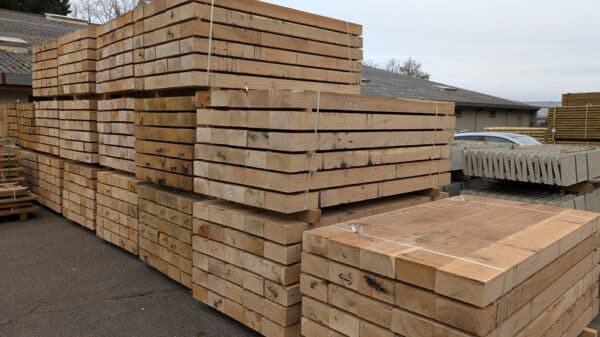 Traverse paysagère en chêne 100x200 mm en 2 m